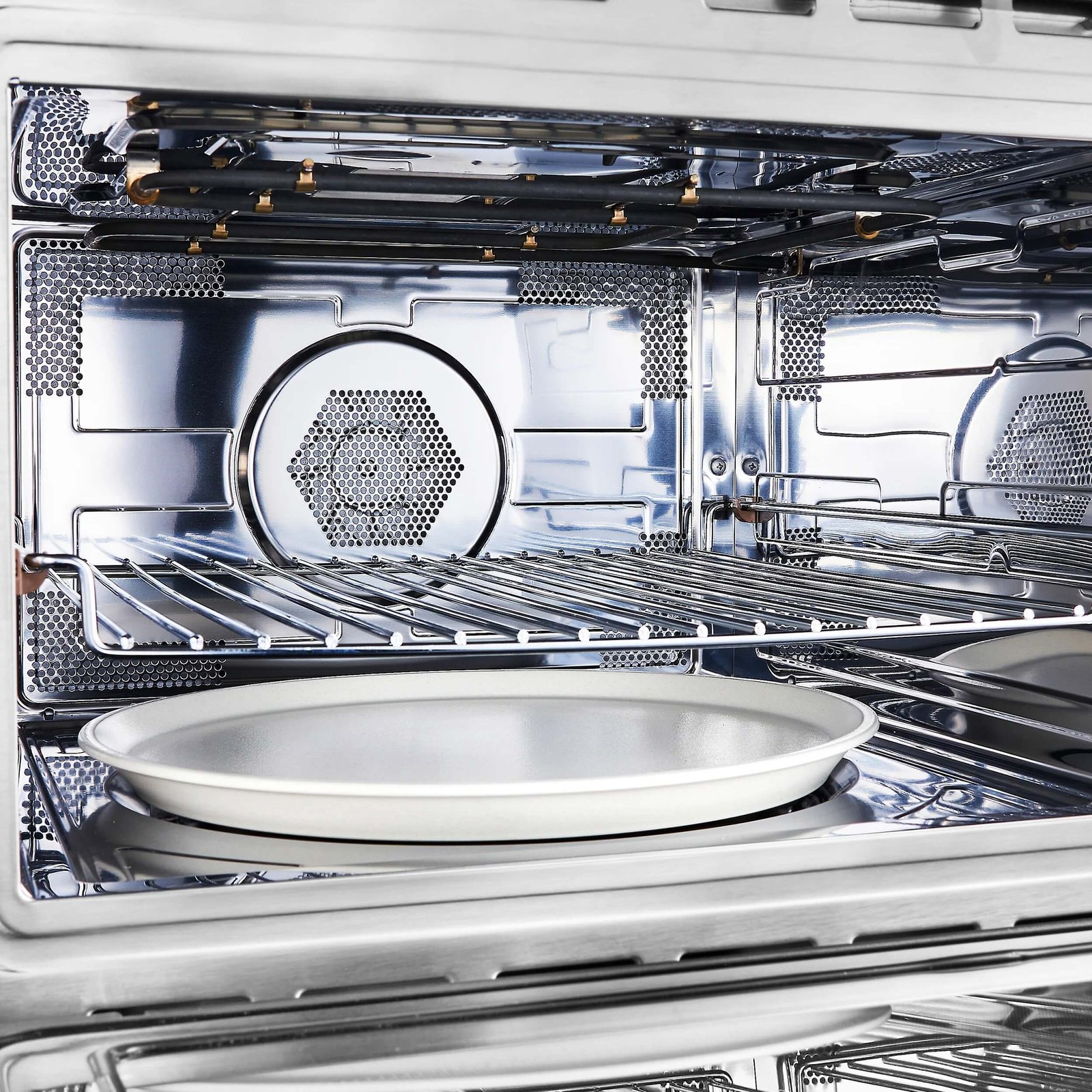 imgi_2_FMWDR3093-24-oliena-built-in-wall-microwave-oven-cavity.jpg